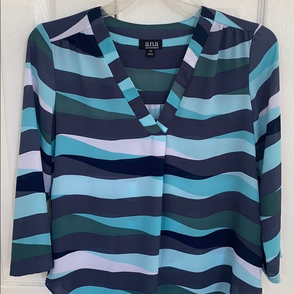 Top - Picture 3 of 3